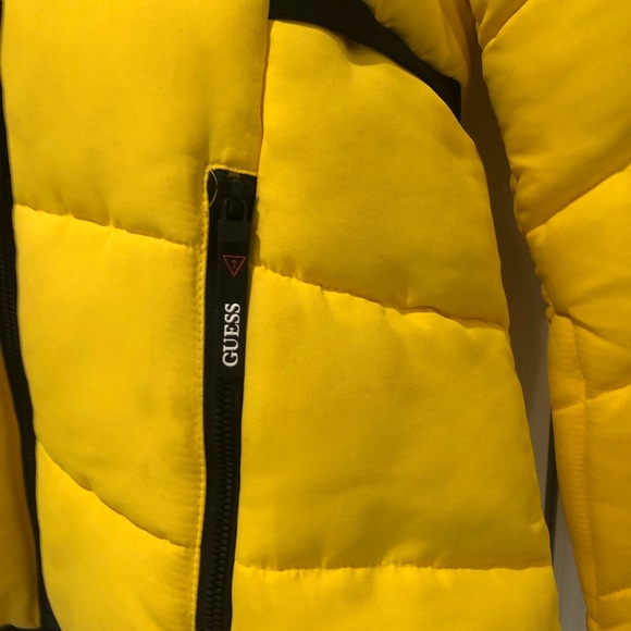Women’s M/L winter ski jacket from Guess - Picture 2 of 5